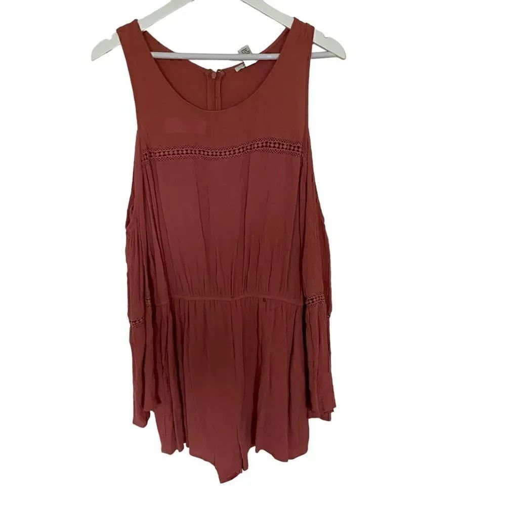 Forever 21 NEW cold shoulder long sleeve romper size Large